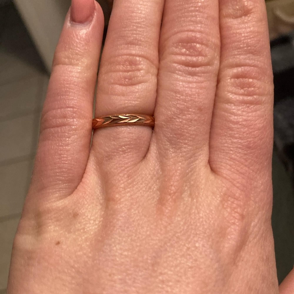 Elegant Copper Women's Ring